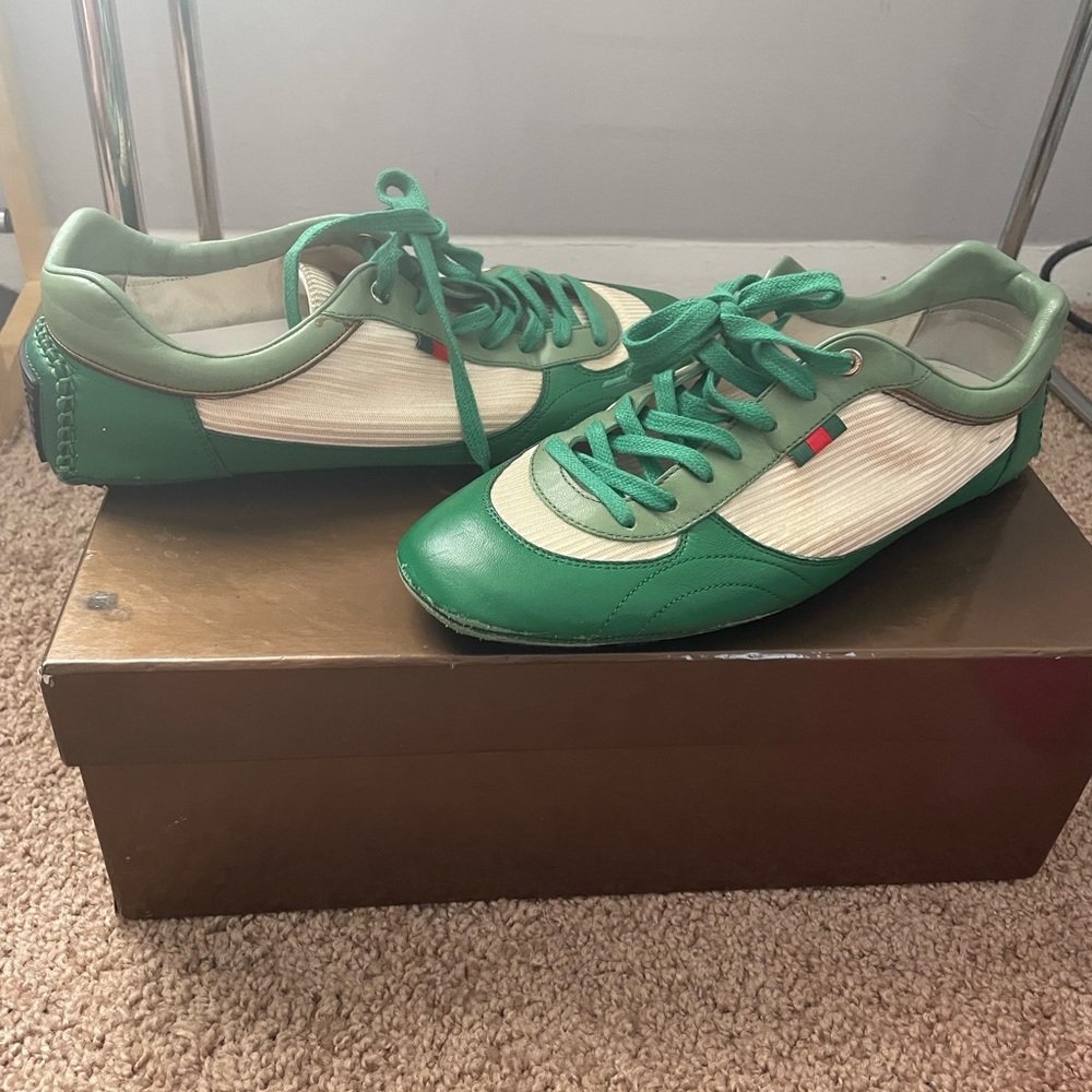Authentic mens Gucci sneakers size 5 1/2